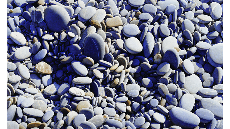 周珠旺  | 石堆 油彩, 畫布, 2013 97x162cm 的圖說