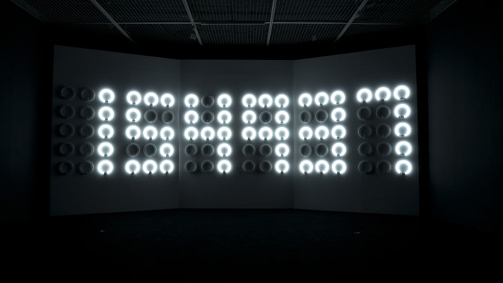 Chung-Han Yao  | Current Light Installation - Fluorescent lamps, electronic devices, 2015 Dimensions variable 的圖說