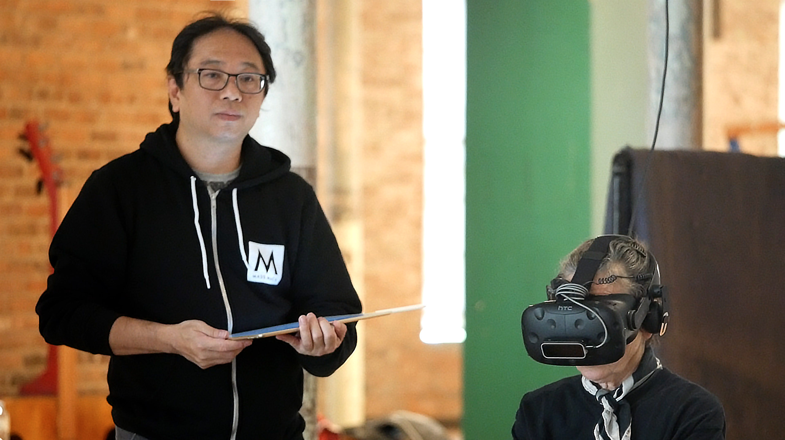 Laurie Anderson+ Hsin-Chien Huang  | La Camera Inssabiata  VR-Headsets, Hand held device, computer, VR interactive imagery, 2016 15 min. 的圖說