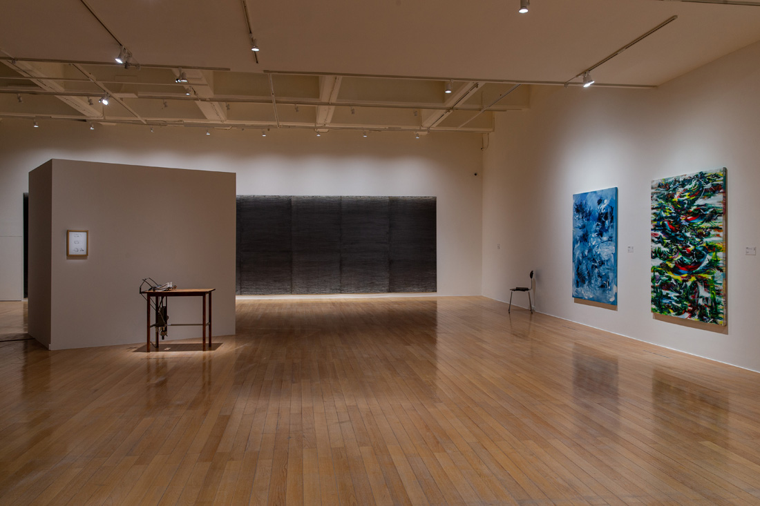 Installation view: Walking the Crack     Photo courtesy : Taipei Fine Arts Museum 的圖說